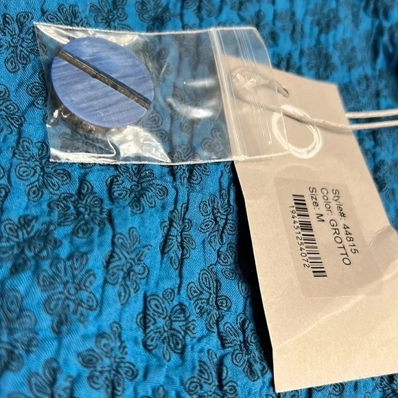 Habitat top,women NEW! M& L,Grotto,44815,Turquoise boxy,oversize,multimedia - Picture 11 of 16